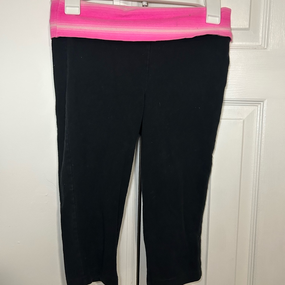 Y2K XS Xhilaration Vintage Black and Pink Leggings